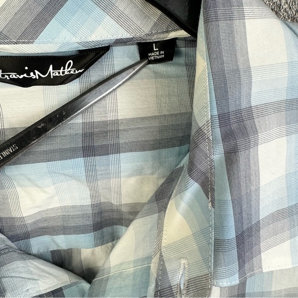 Travis Mathew Blue Gray Plaid Short Sleeve Button Up Shirt Men's Size L READ - Picture 6 of 13